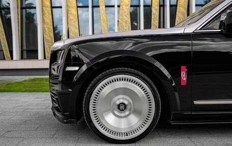 Rolls-Royce Cullinan, 2020 год, 30 900 000 рублей, 10 фотография