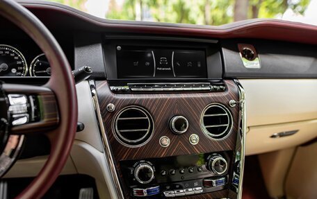 Rolls-Royce Cullinan, 2020 год, 30 900 000 рублей, 18 фотография