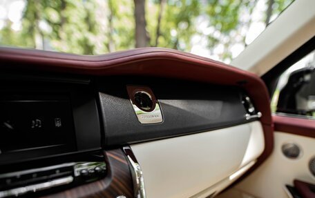 Rolls-Royce Cullinan, 2020 год, 30 900 000 рублей, 21 фотография
