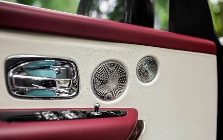 Rolls-Royce Cullinan, 2020 год, 30 900 000 рублей, 31 фотография