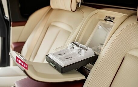 Rolls-Royce Cullinan, 2020 год, 30 900 000 рублей, 26 фотография