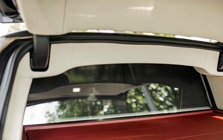 Rolls-Royce Cullinan, 2020 год, 30 900 000 рублей, 35 фотография