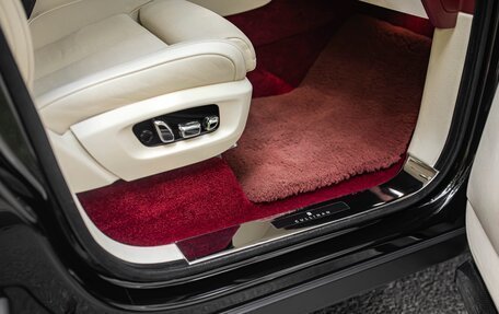 Rolls-Royce Cullinan, 2020 год, 30 900 000 рублей, 33 фотография
