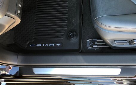 Toyota Camry, 2018 год, 4 190 000 рублей, 9 фотография