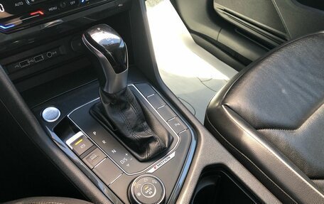 Volkswagen Tiguan II, 2020 год, 2 960 000 рублей, 18 фотография