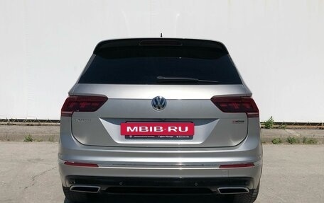 Volkswagen Tiguan II, 2020 год, 2 960 000 рублей, 8 фотография