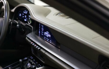 Porsche 911, 2021 год, 16 990 000 рублей, 39 фотография