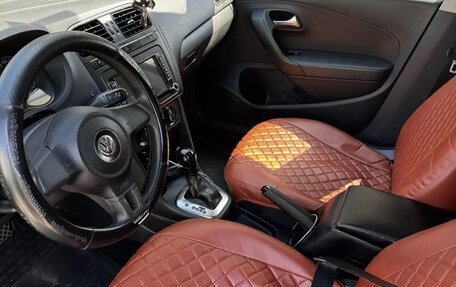 Volkswagen Polo VI (EU Market), 2012 год, 500 000 рублей, 2 фотография