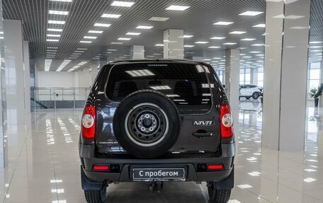Chevrolet Niva I рестайлинг, 2016 год, 599 000 рублей, 8 фотография