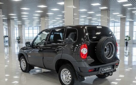 Chevrolet Niva I рестайлинг, 2016 год, 599 000 рублей, 4 фотография