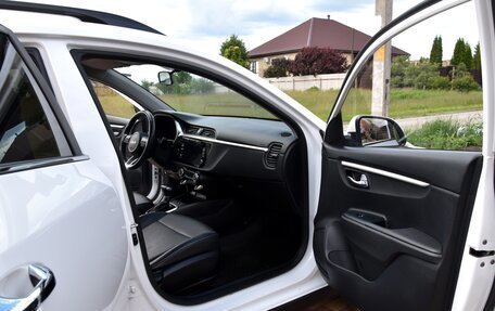 KIA Rio IV, 2021 год, 2 095 000 рублей, 36 фотография