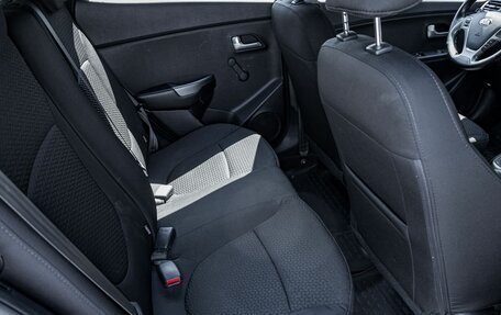 KIA Rio III рестайлинг, 2015 год, 989 000 рублей, 10 фотография