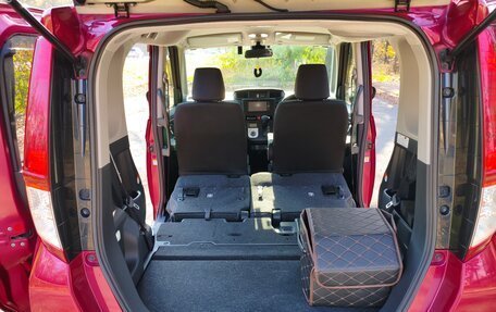 Toyota Roomy I, 2017 год, 1 000 000 рублей, 17 фотография