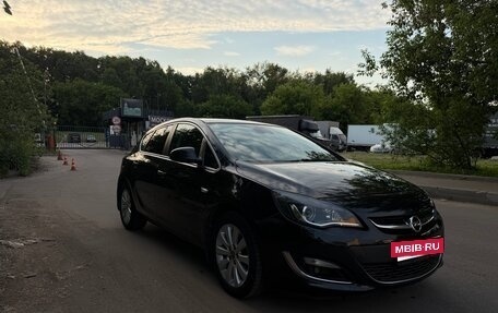 Opel Astra J, 2013 год, 980 000 рублей, 2 фотография