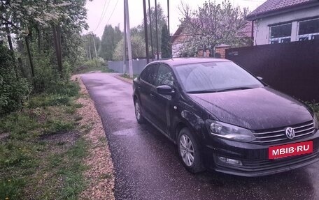 Volkswagen Polo VI (EU Market), 2015 год, 900 000 рублей, 2 фотография