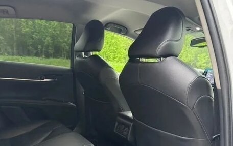 Toyota Camry, 2021 год, 3 300 000 рублей, 8 фотография