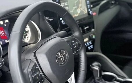 Toyota Camry, 2021 год, 3 300 000 рублей, 6 фотография