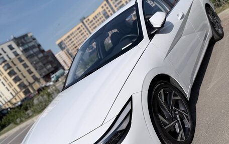 Hyundai Elantra, 2024 год, 1 990 000 рублей, 3 фотография