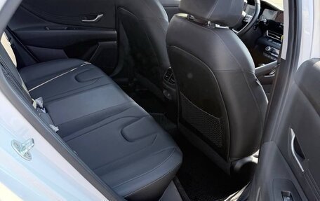 Hyundai Elantra, 2024 год, 1 990 000 рублей, 10 фотография