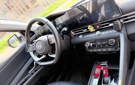 Hyundai Elantra, 2024 год, 1 990 000 рублей, 4 фотография