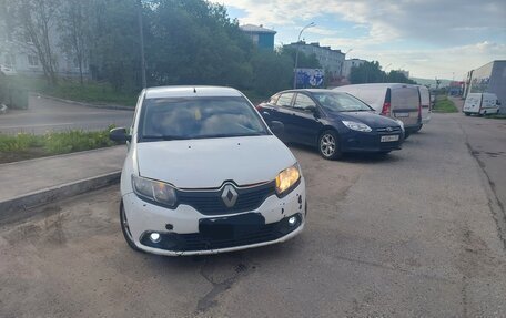 Renault Logan II, 2017 год, 265 000 рублей, 2 фотография