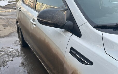 KIA Rio III рестайлинг, 2013 год, 820 000 рублей, 5 фотография