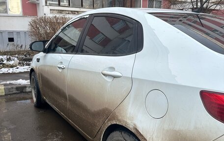 KIA Rio III рестайлинг, 2013 год, 820 000 рублей, 4 фотография