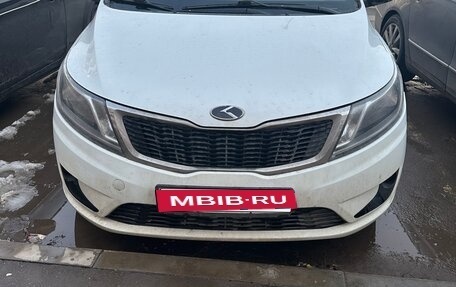 KIA Rio III рестайлинг, 2013 год, 820 000 рублей, 2 фотография
