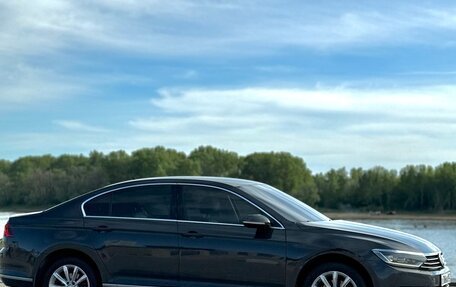 Volkswagen Passat B8 рестайлинг, 2015 год, 1 549 000 рублей, 4 фотография