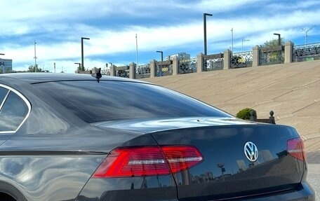 Volkswagen Passat B8 рестайлинг, 2015 год, 1 549 000 рублей, 10 фотография