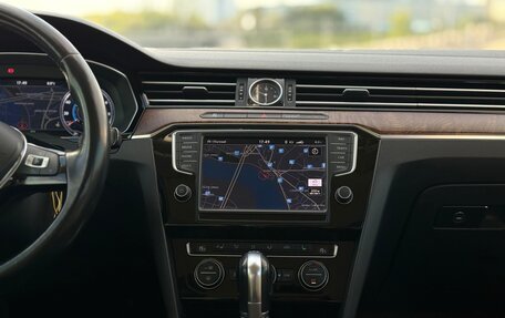Volkswagen Passat B8 рестайлинг, 2015 год, 1 549 000 рублей, 22 фотография