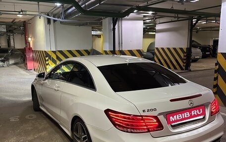 Mercedes-Benz E-Класс, 2014 год, 2 000 000 рублей, 14 фотография