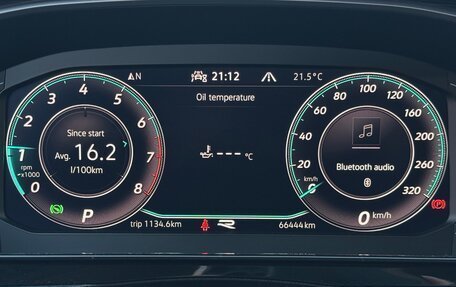 Volkswagen Passat CC, 2021 год, 3 750 000 рублей, 8 фотография