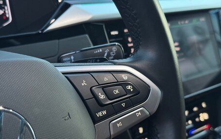 Volkswagen Passat CC, 2021 год, 3 750 000 рублей, 12 фотография