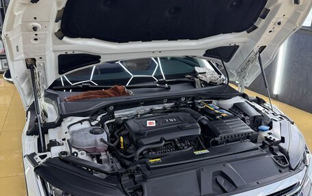 Volkswagen Passat CC, 2021 год, 3 750 000 рублей, 21 фотография