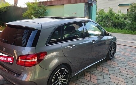 Mercedes-Benz B-Класс, 2018 год, 2 050 000 рублей, 10 фотография