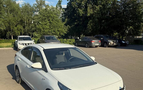 Hyundai Solaris II рестайлинг, 2021 год, 1 699 000 рублей, 1 фотография