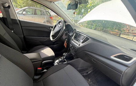 Hyundai Solaris II рестайлинг, 2021 год, 1 699 000 рублей, 9 фотография
