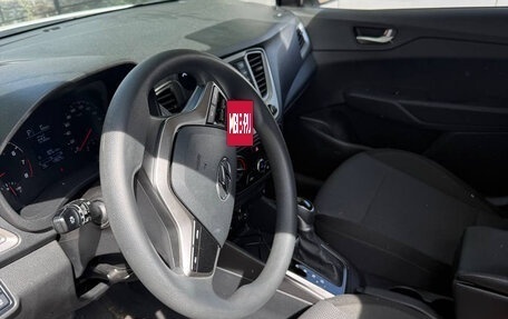 Hyundai Solaris II рестайлинг, 2021 год, 1 699 000 рублей, 8 фотография