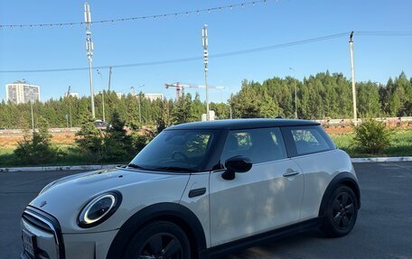 MINI Hatch, 2022 год, 2 230 000 рублей, 1 фотография