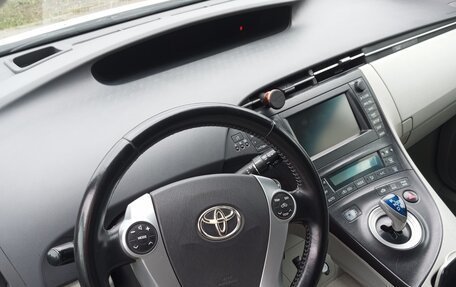 Toyota Prius, 2010 год, 1 350 000 рублей, 7 фотография