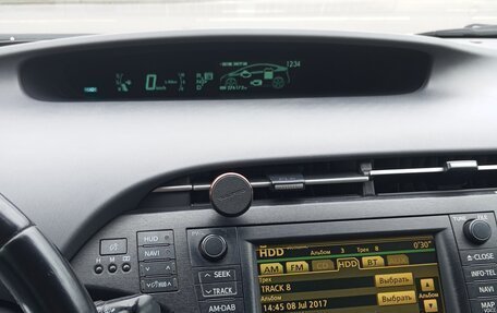 Toyota Prius, 2010 год, 1 350 000 рублей, 11 фотография