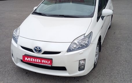 Toyota Prius, 2010 год, 1 350 000 рублей, 5 фотография