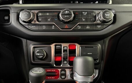 Jeep Wrangler, 2025 год, 8 500 000 рублей, 26 фотография