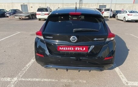 Nissan Leaf II, 2019 год, 1 790 000 рублей, 3 фотография