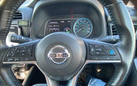 Nissan Leaf II, 2019 год, 1 790 000 рублей, 15 фотография