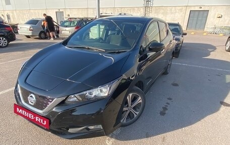 Nissan Leaf II, 2019 год, 1 790 000 рублей, 13 фотография