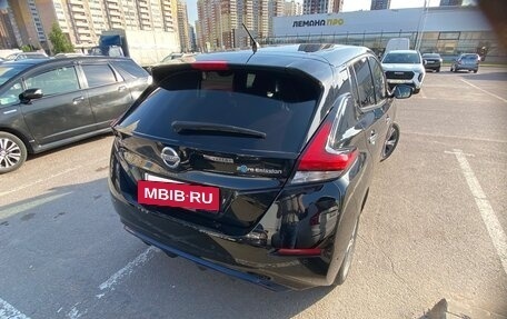 Nissan Leaf II, 2019 год, 1 790 000 рублей, 10 фотография
