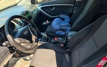 Hyundai i30 II рестайлинг, 2013 год, 850 000 рублей, 10 фотография