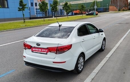 KIA Rio III рестайлинг, 2017 год, 1 380 000 рублей, 4 фотография